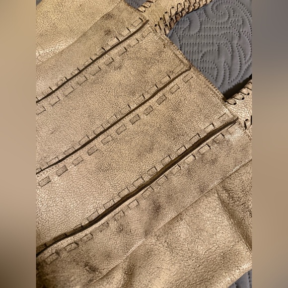 Latico, Cream Color Crackly Distressed Leather Purse/Small Tote in great cond. - Picture 8 of 12